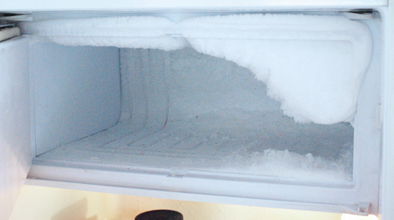 How to defrost a freezer