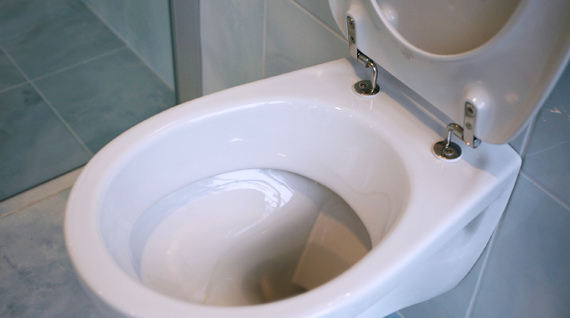 détartrer des wc