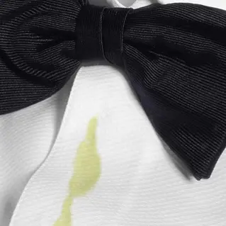 How To Remove Oil Stains From Clothing 01