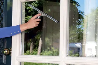 How To Clean Windows 01