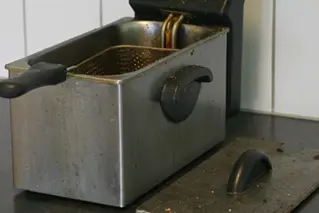 Nettoyer Une Friteuse 01