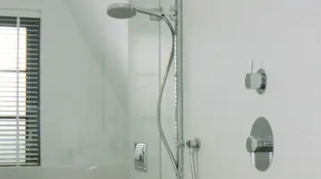 Kalk Verwijderen Badkamer 02