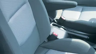 How To Clean The Car Interior 01
