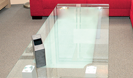 Meubels Glazen Tafels En Kasten