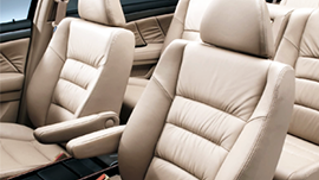 Auto Bekleding Van Leer