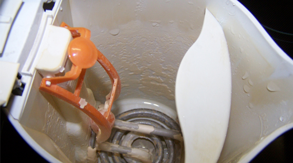 Remove Limescale Electric Kettle 01