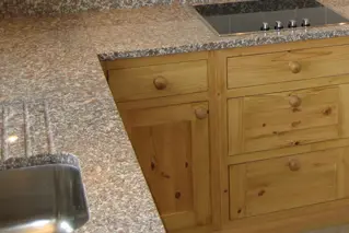 Granieten Aanrechtblad Schoonmaken 02
