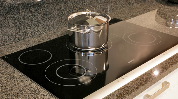 Nettoyer Une Plaque De Cuisson Vitroceramique 01