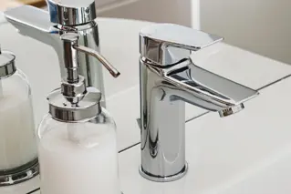 How To Clean A Tap 02