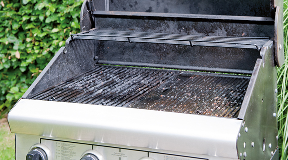 Nettoyer Une Grille De Barbecue 02