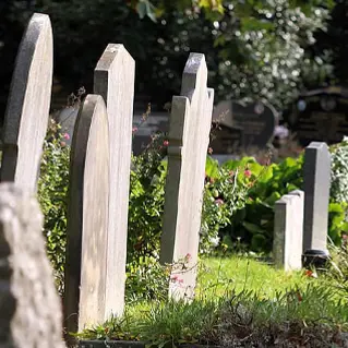 How To Clean A Gravestone 02
