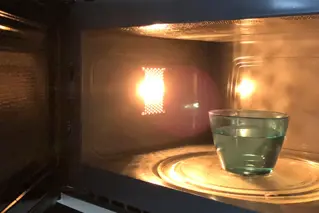 Mikrowelle Reinigen 02